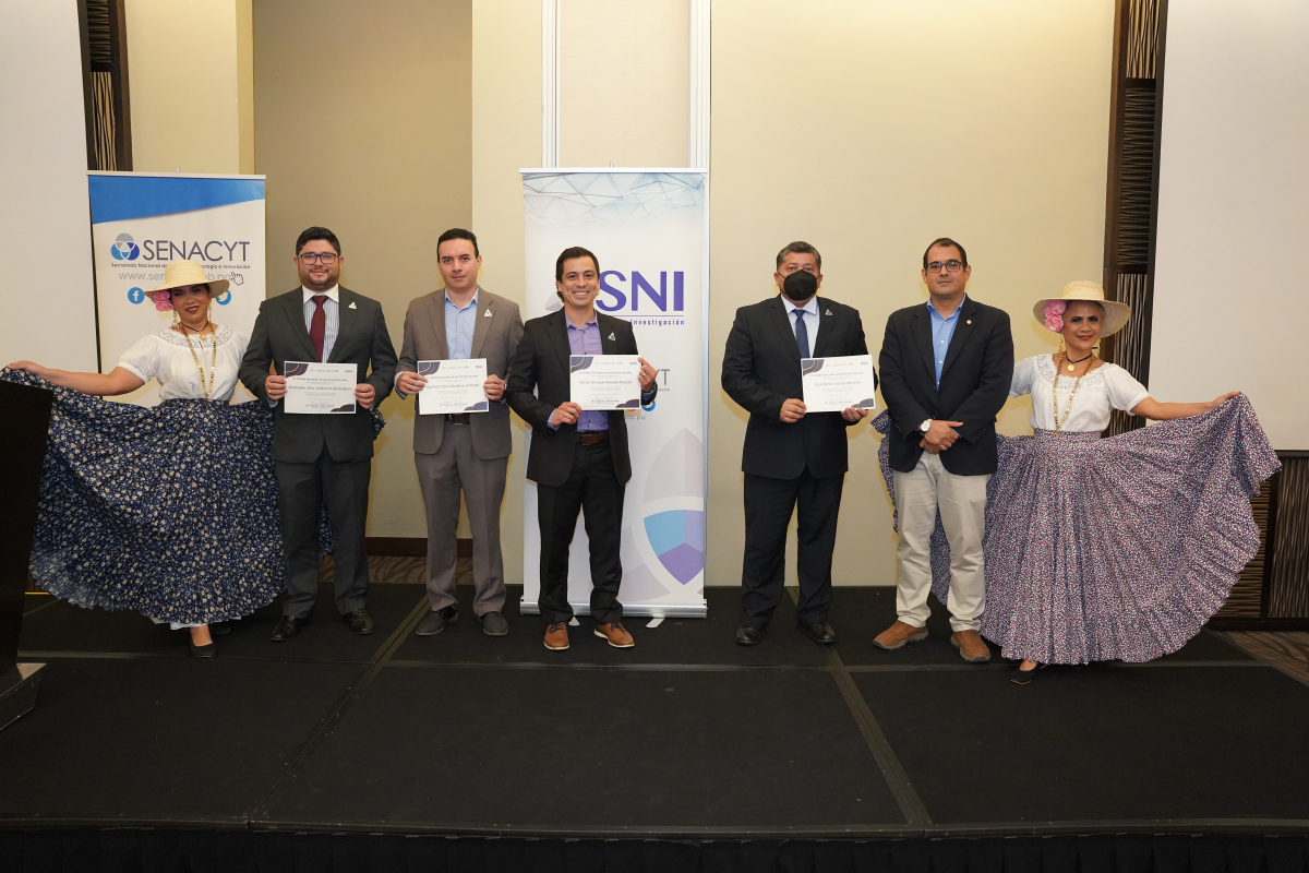Fotos – Encuentro de Intercambio Científico y Reconocimiento a los ...